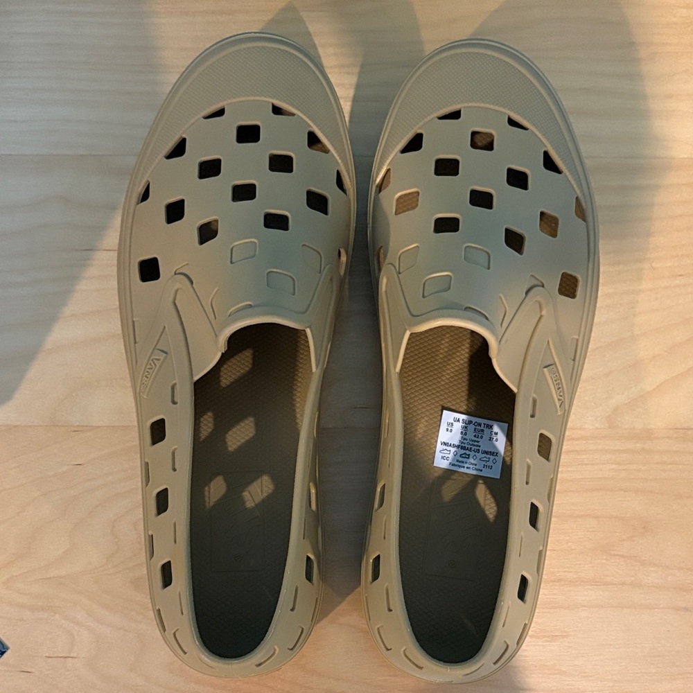 VANS Never Worn Men's Slip-On Shoes in Tan